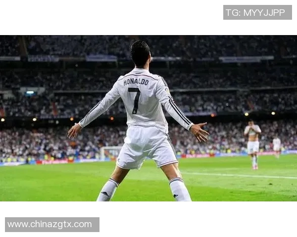 法国足球优雅之星：他如何在绿茵场上展现魅力与风采